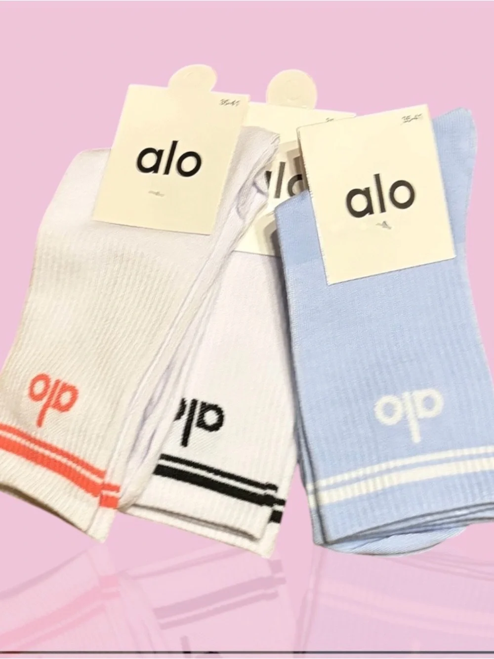 ALO Yoga Men’s Cotton-Blend Crew Socks — White, White with Black, Light Blue